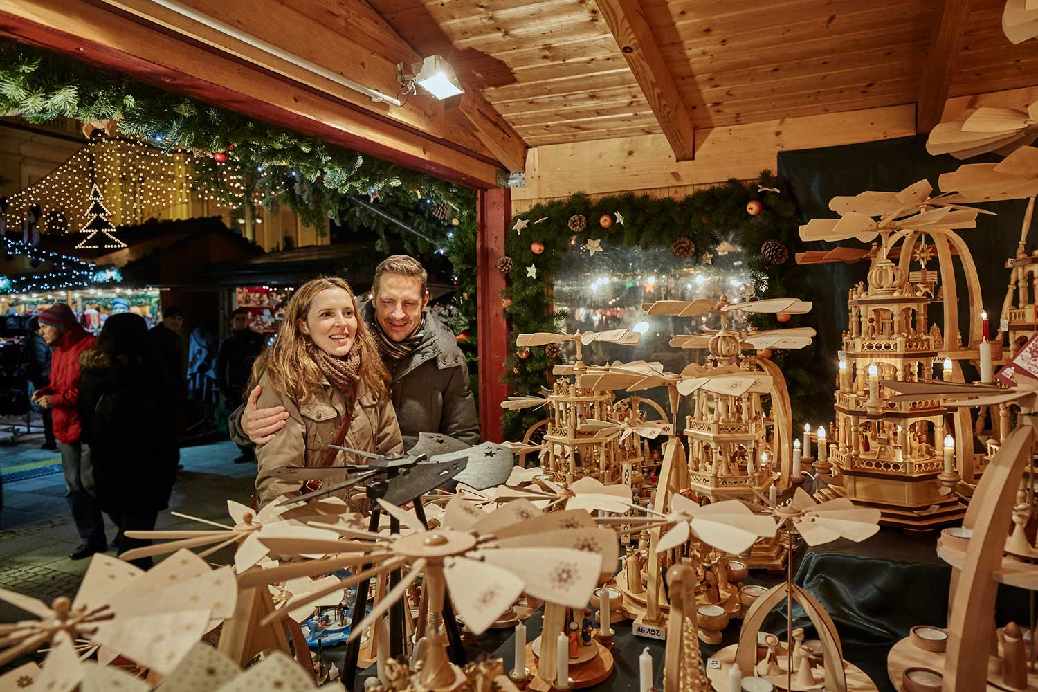Esslingen_Weihnachtsmarkt Holzfiguren
